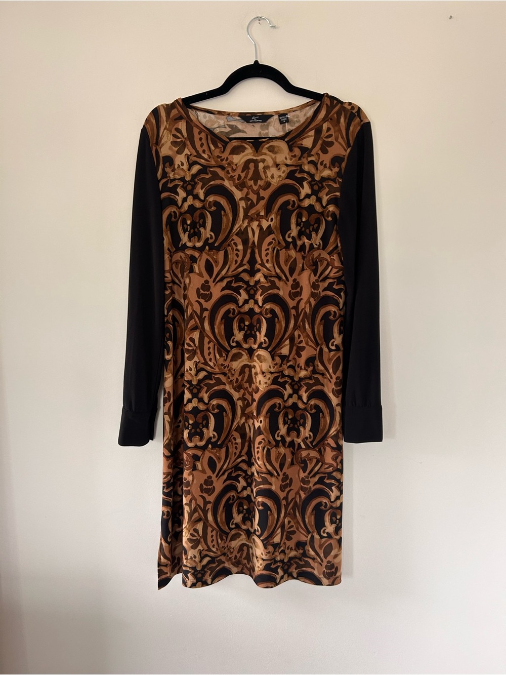 NWOT Nina Leonard Brown & Black Patterned Long Sleeve Mini Dress